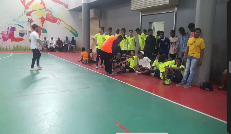 اليوم ختام بطوله زونا قول للبراعم لكرة القدم وأكاديمية ساس (ب) الأقرب للقب