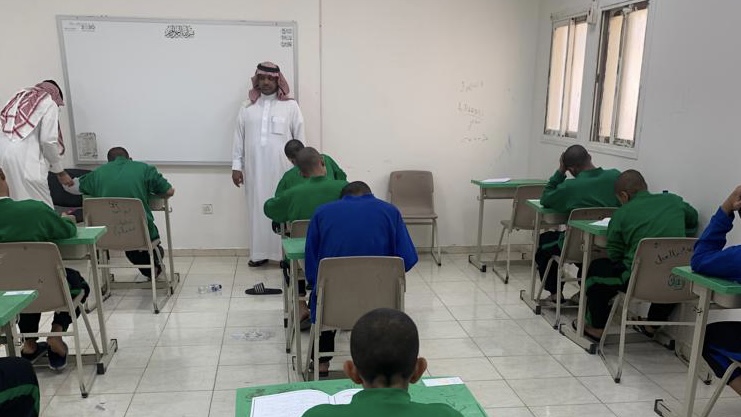 (٥٣)طالب يؤدون الأختبارات في ملاحظة الدمام