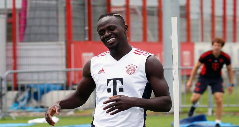 مفاجأة جديدة بشأن عودة ماني إلى ليفربول 