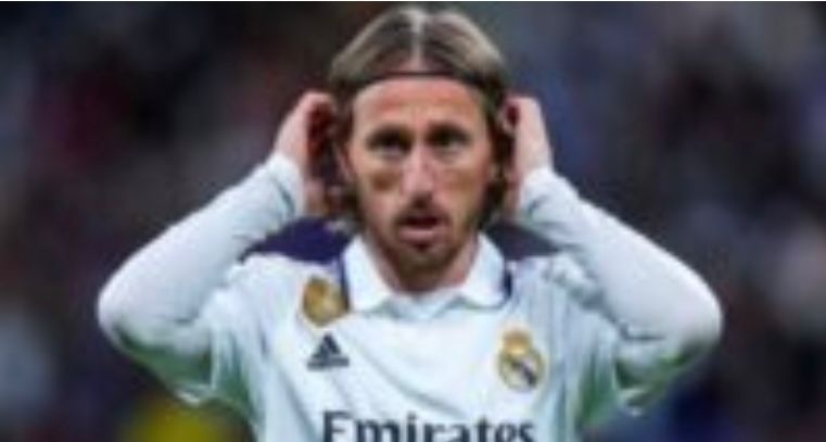 ” مودريتش ” لا يرغب ترك ريال مدريد