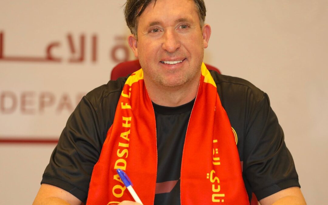 القادسية يتعاقد مع المدرب الإنجليزي روبي فاولر