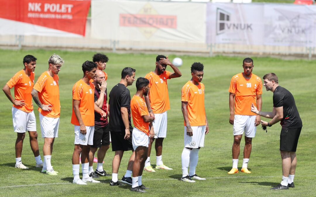 الاتفاق يستأنف تدريباته على فترتين وبرنامج خاص لأحمد الغامدي