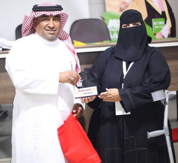 نجوم الإحتراف تكرم صحيفة فرسان الرياضة