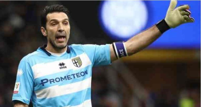 العرض المقدم لحارس بارما لدوري روشن 