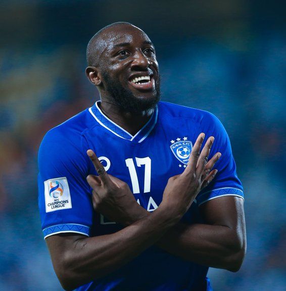 مدرب الهلال يستبعد دبابة خط الهجوم من معسكر النمسا 