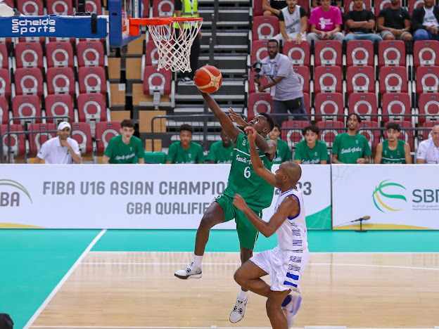 أخضر السلة للناشئين يكسب نظيره الكويتي في افتتاح البطولة الخليجية