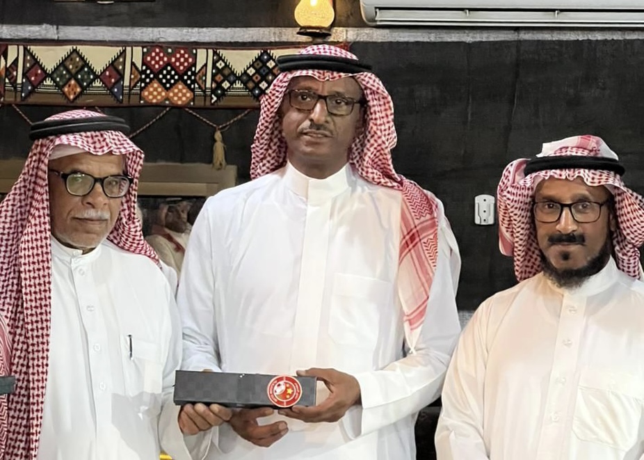 “هم قدوتنا وتاج رؤوسنا” بنادي النجوم