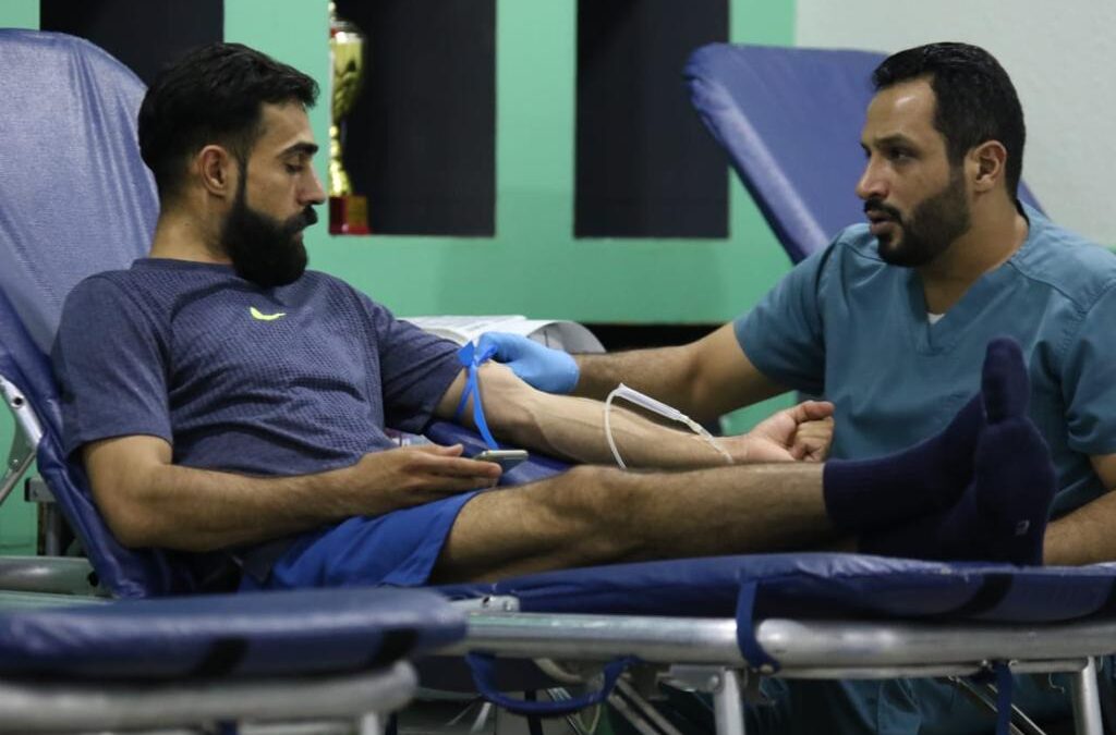 (34 )متبرعا حصيلة اليوم الثاني من حملة التبرع بالدم بنور سنابس