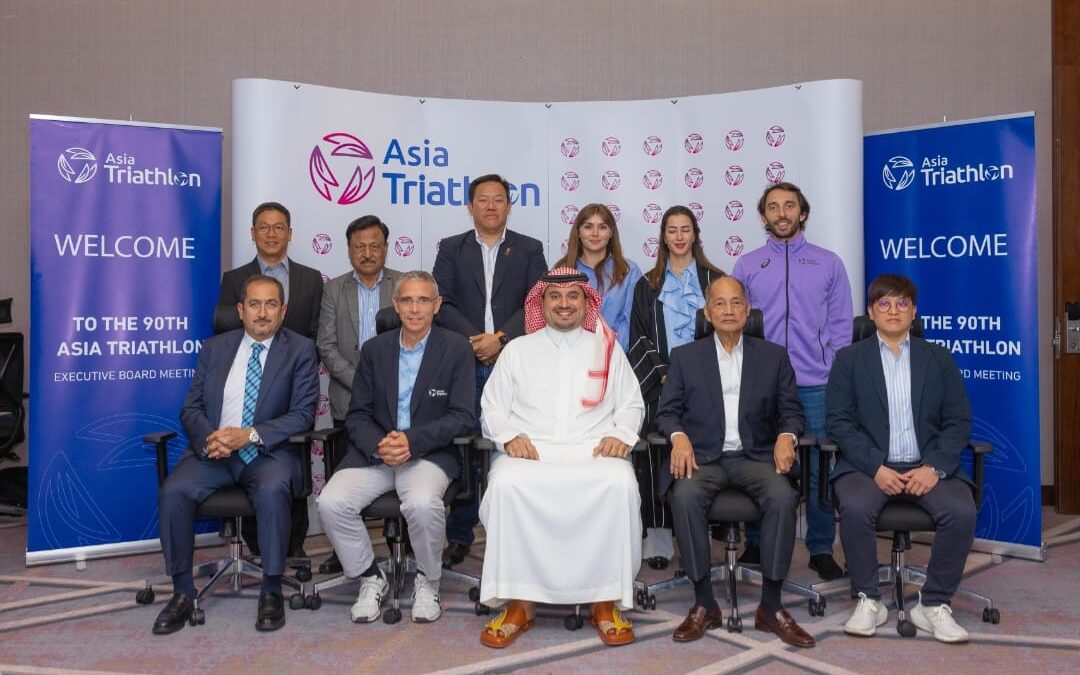 بن جلوي ترأس اجتماع تنفيذي الترايلثون الاسيوي