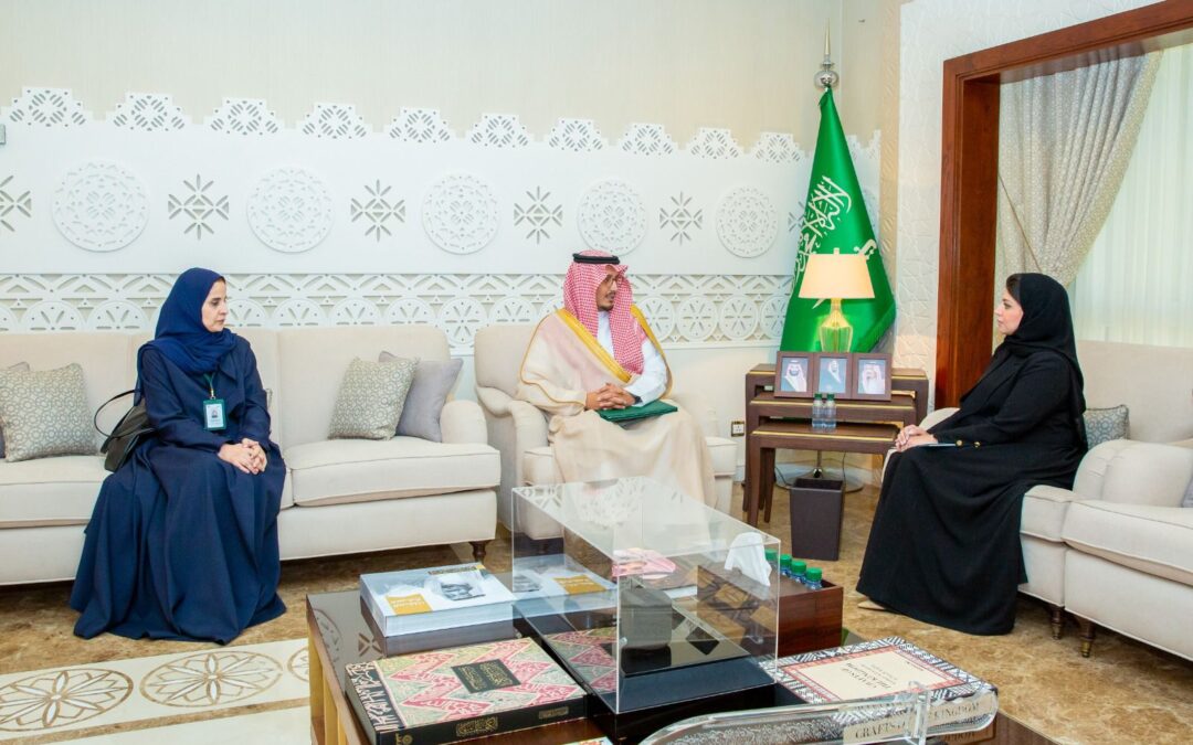 نائب أمير الشرقية يستقبل مدير فرع هيئة حقوق الإنسان بالشرقية