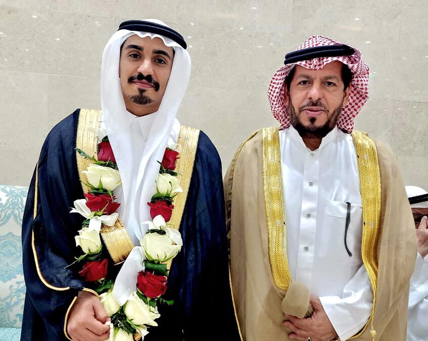 الاستاذ عبد الله الشيخ احمد يحتفل بزواج نجله “علي”على كريمة الاستاذ سعيد ال سليمان
