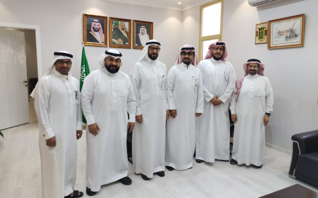 تحديات وطموحات تجمع المدراء التنفيذين بمركز التنمية بالقطيف