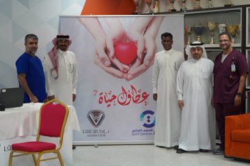 بدمهم .. أبناء صفوى يبادرون بالعطاء في حملة التبرع بالدم في نادي الصفا