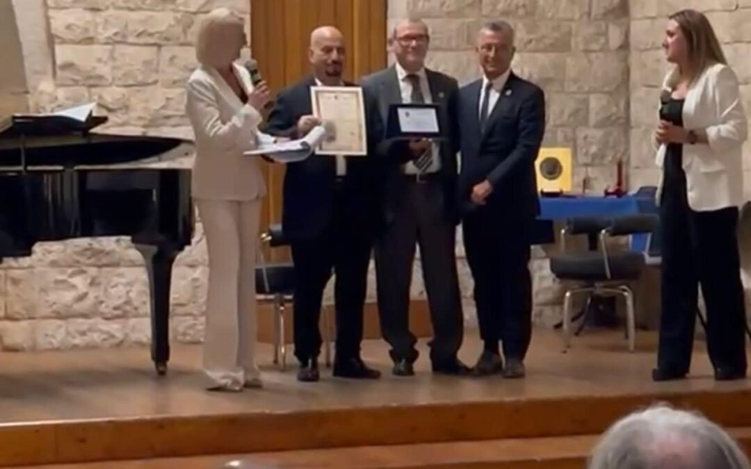 فوز الشاعر والاديب السعودي والعالمي ناصر الشيخ أحمد بجائزة لوكس آنيوس سنيكا