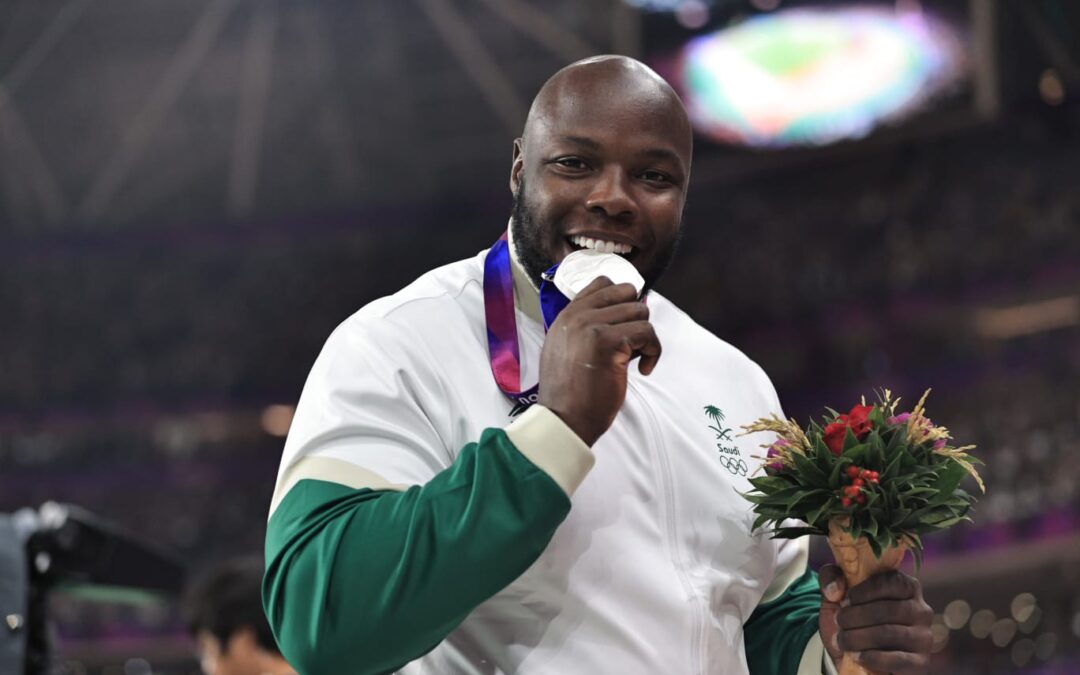 تولو ينتزع فضية الكرة الحديدية في أول مشاركة في اسياد اسيا و بن جلوي هنأه بالانجاز الكبير