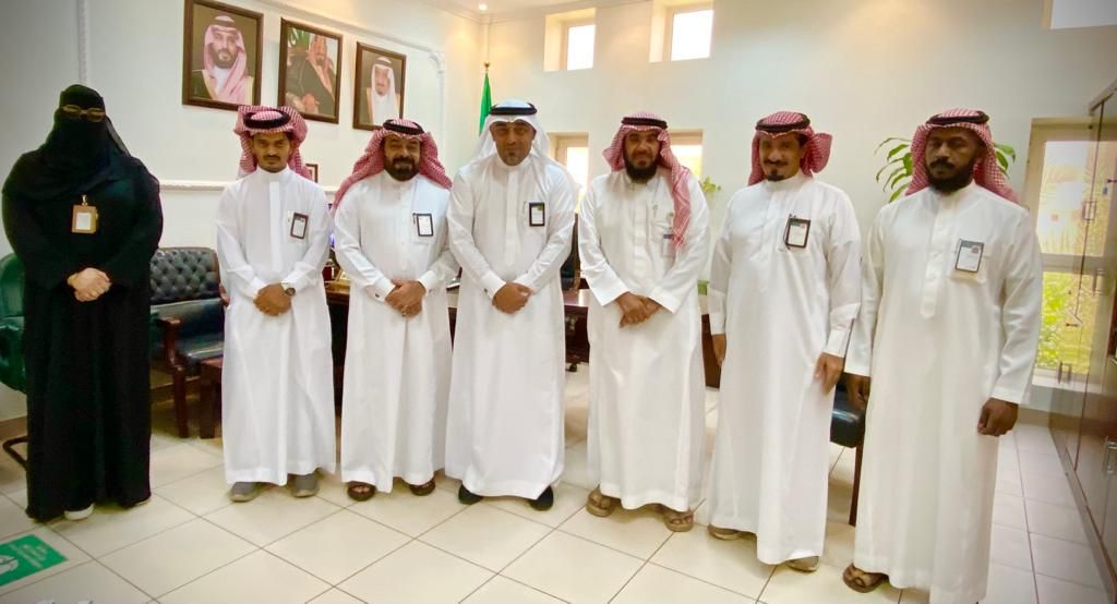 المساعد لمدير عام فرع وزارة الموارد البشرية والتنمية الاجتماعية بالشرقية يزور ضمان القطيف