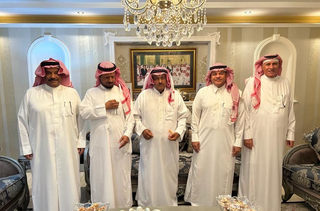 الأستاذ عبدالله جاسم اول مدرب وطني يشرف على تدريب اللاعب ماجد عبدالله