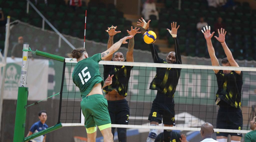 الهلال يتصدر ترتيب دوري ممتاز الطائرة  و الأهلي يخسر أمام الاتحاد وسط حضور جماهيري كبير