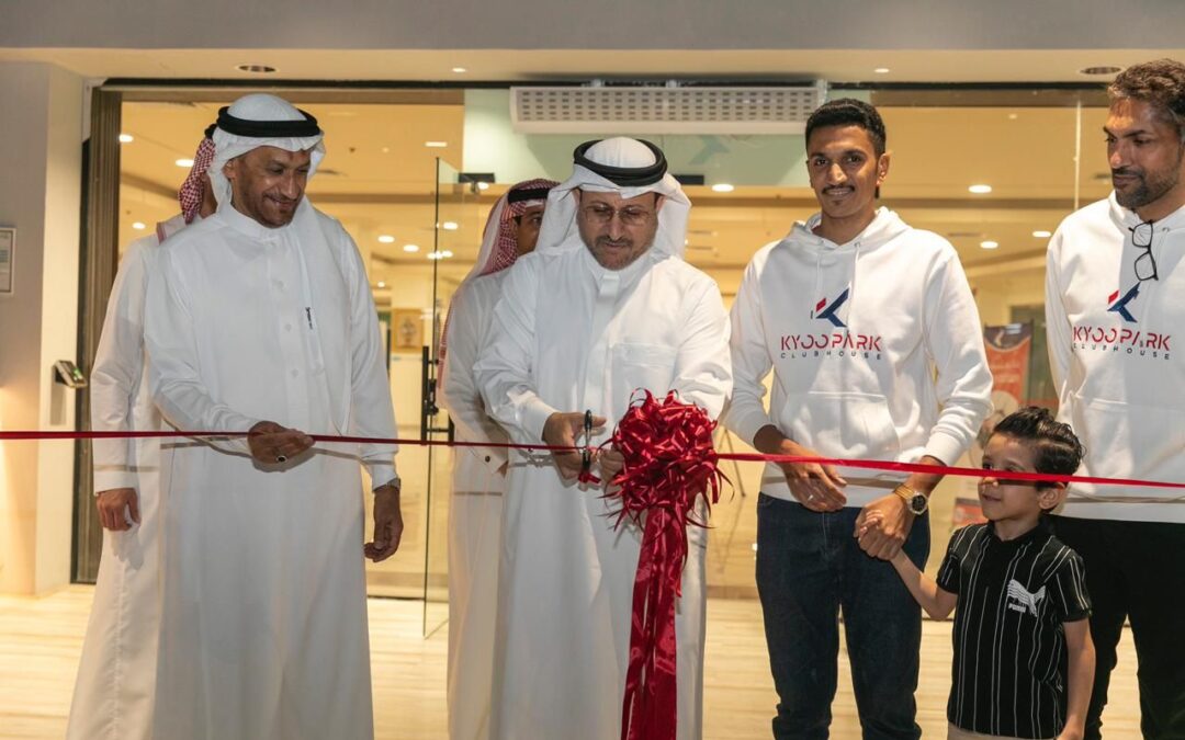 أحدث وأكبر صالة تجارية : الدكتور الشمري يفتتح صالة  كيو بارك للبلياردو والسنوكر بالإحساء