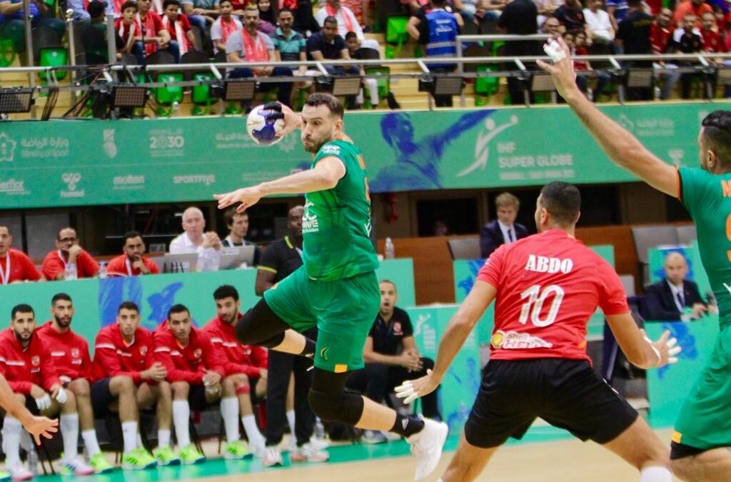 النور يخسر أولى مبارياته