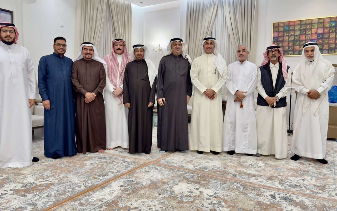 مجلس إدارة خيرية تاروت يطمئن على صحة  المهندس نبيه آل إبراهيم