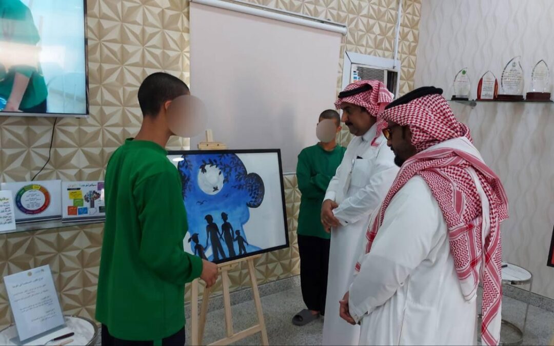 معرض فني تشكيلي لأحداث ملاحظة الدمام