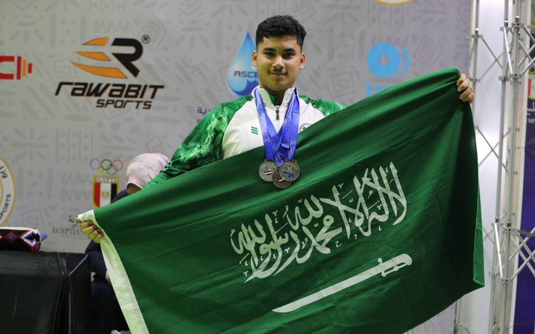 آل مهدي يشارك في معسكر أخضر الأثقال