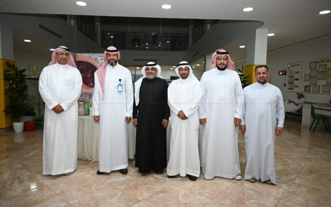 215 متبرعاً من الجنسين في (دمك حياة 8 )