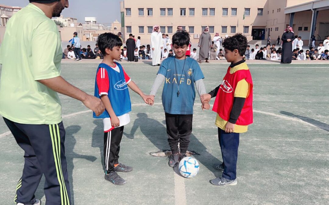 برعاية نادي النجوم.. تدشين بطولة اكسبوا 2030 بمدرسة ابن المقرب الابتدائية بالعيون