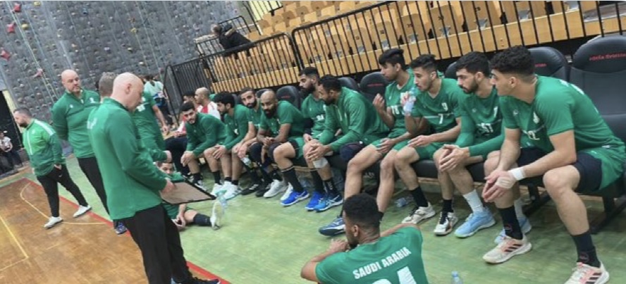 منتخبنا الأخضر يصل البحرين ويدشن آخر مراحل  الإستعداد للآسيوية