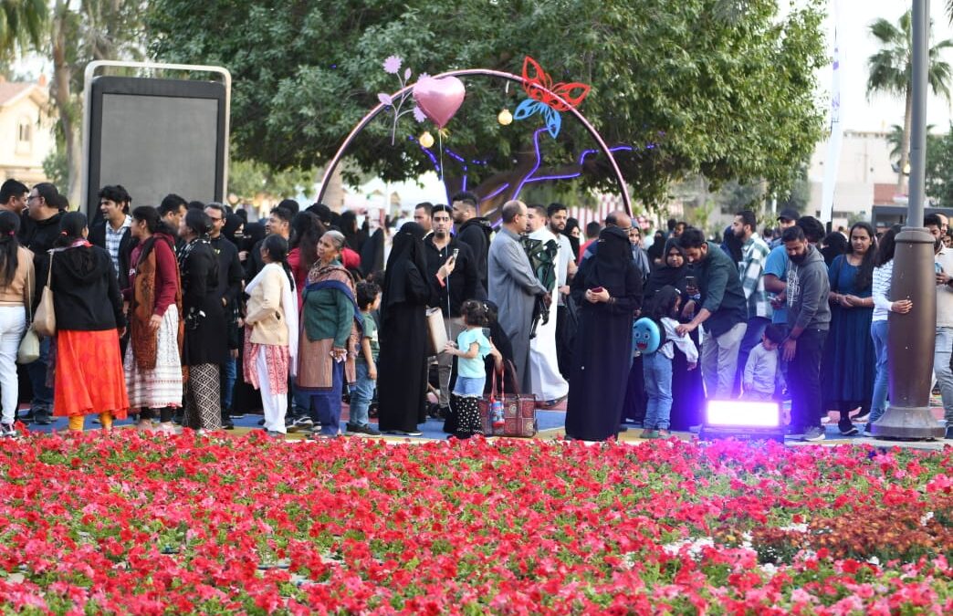 مهرجان الزهور الثالث يسدل الستار على فعالياته وسط حضور تجاوز 250 ألف زائر