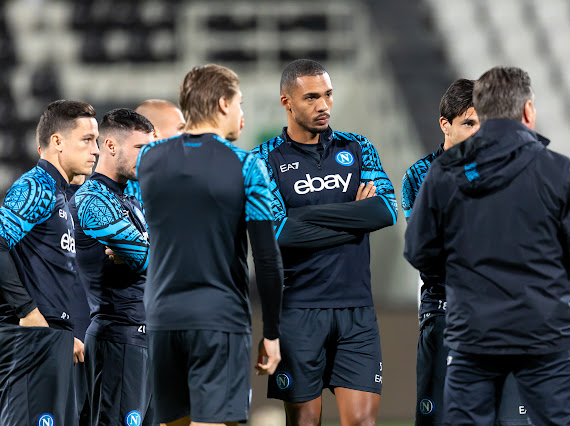 في المؤتمر الصحفي قبل مواجهتهما غداً..مدرب نابولي: طموحنا كبير وخصمنا فريق منظم و مدرب فيورنتينا: فريقنا يتطور في السنوات الثلاث الأخيرة.. وأنا سعيد بذلك