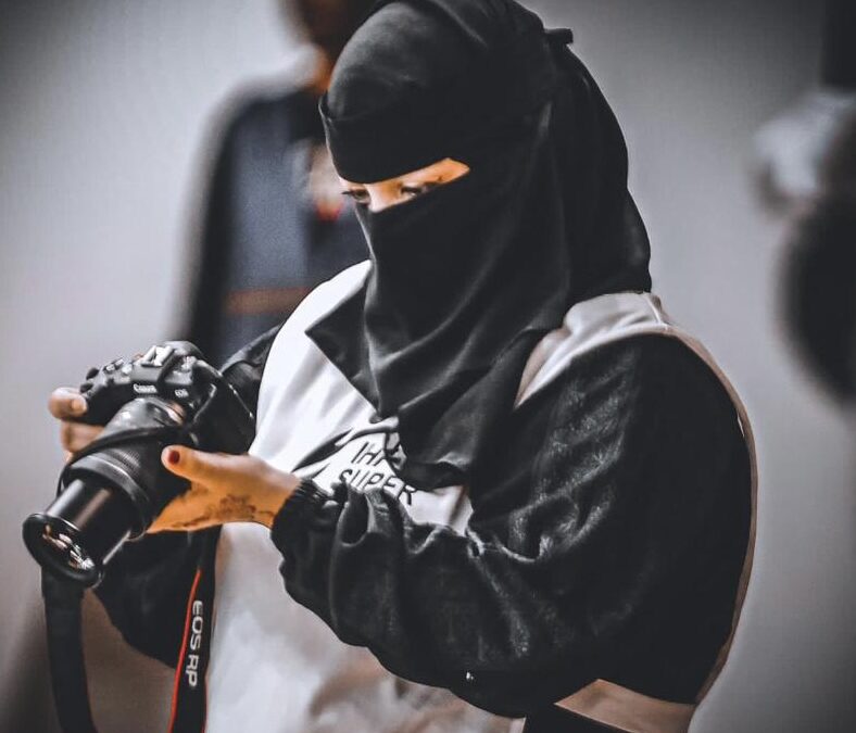 لجهودها المميزة .. ضمان القطيف يكرم ” العتيبي”