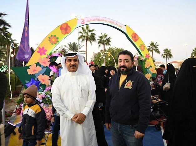 المطرود يتفقد « ممر سعادة » في مهرجان الزهور