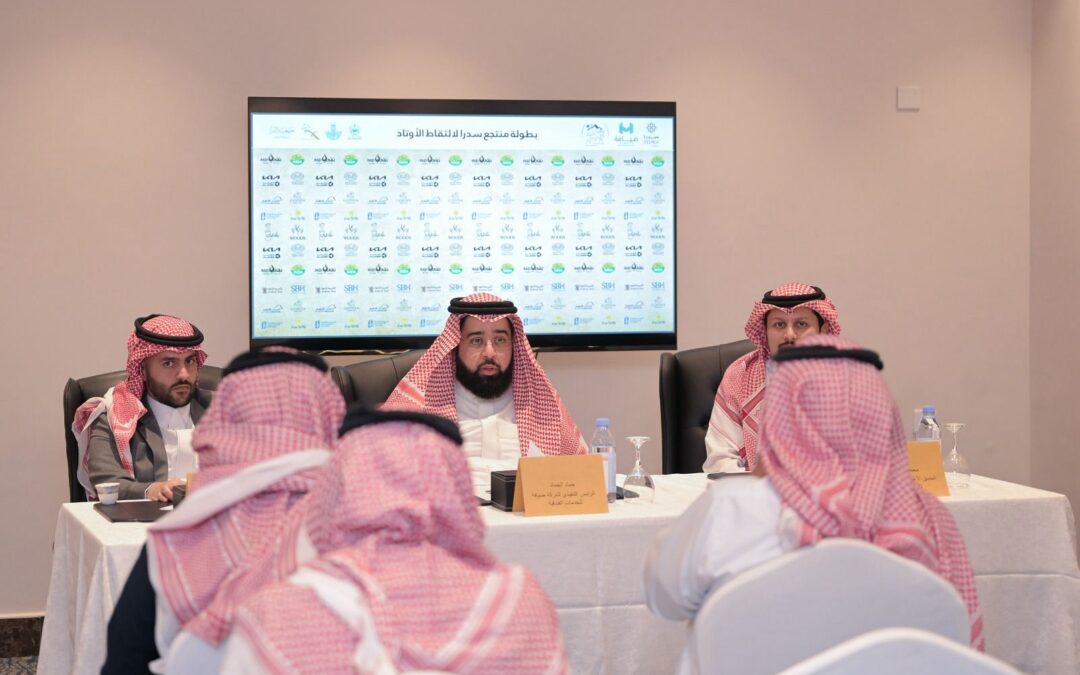 60 فارسًا وفارسة من السعودية وقطر والكويت يتنافسون في بطولة التقاط الأوتاد بمحافظة بقيق