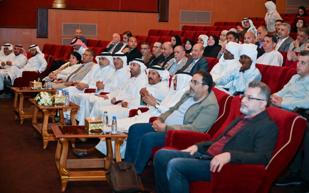 خلال الأمسية الرابعة “للشارقة للشعر العربي”  شعراء يتأملون إيقاع الماء وسيرة ناقصة للخيام ودفاتر الحروح وتجلياتها