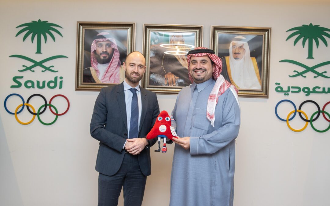 بن جلوي يلتقي بسفير الرياضة الفرنسي