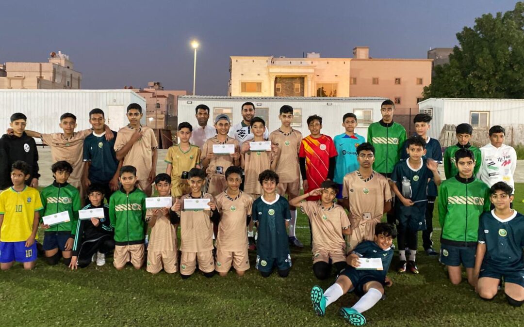 السلام يكرم أبنائه المتفوقين دراسياً