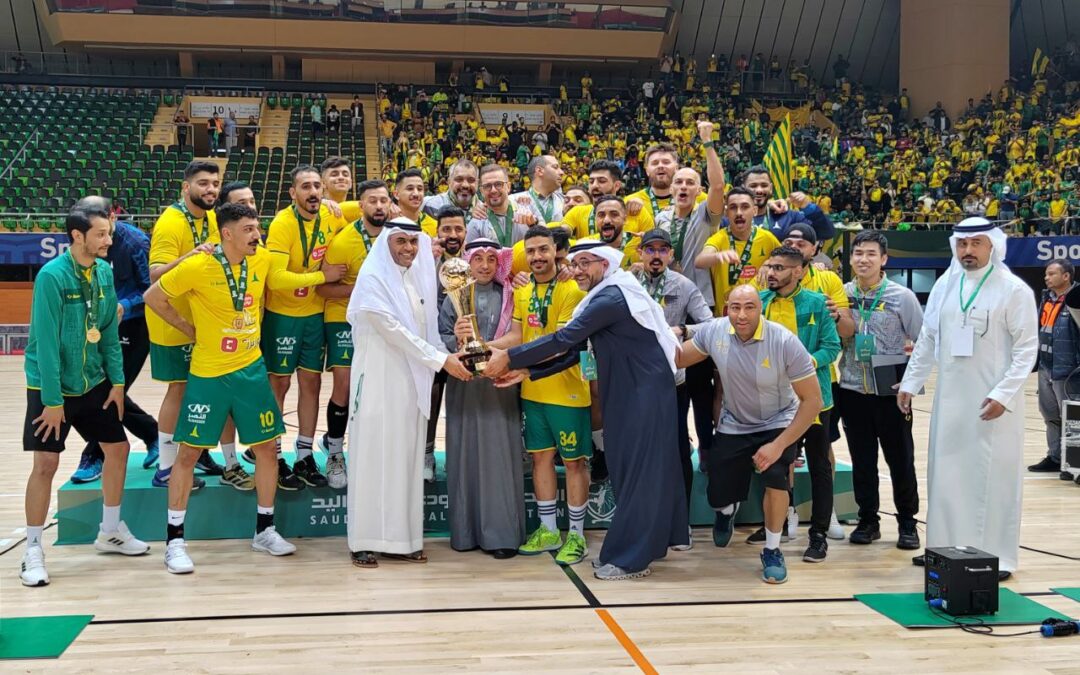 الخليج يُتوج بكأس سوبر اليد السعودي