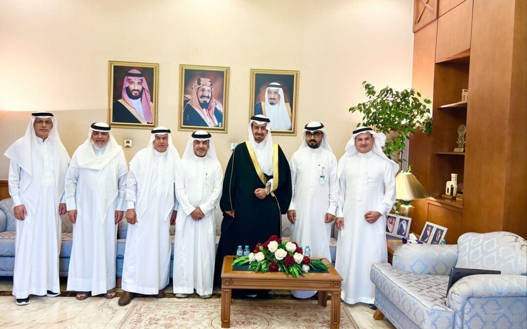 الخريف يلتقي رئيس وأعضاء الجمعية التعاونية بالقطيف