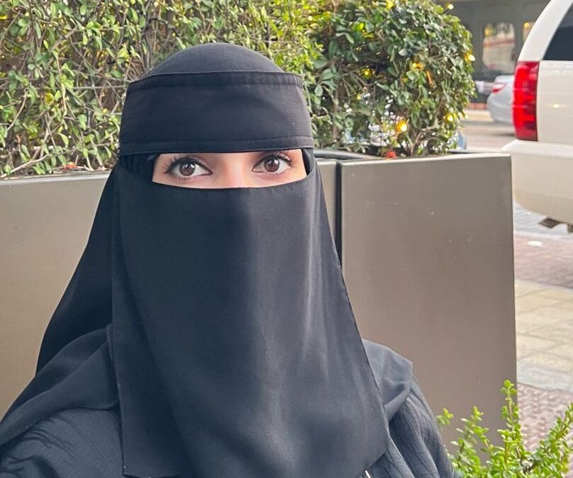 الفنانة التشكيلية إبتسام الجباري : نحتاج الى معاهد للفن التشكيلي بأسعار رمزية