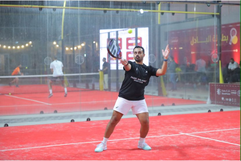 20 مباراة في اليوم الأول لبطولة البادل