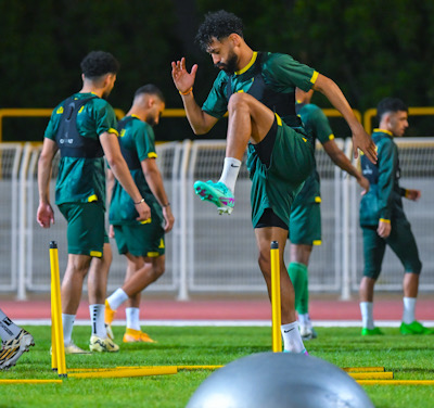 الخليج يعاود تدريباته