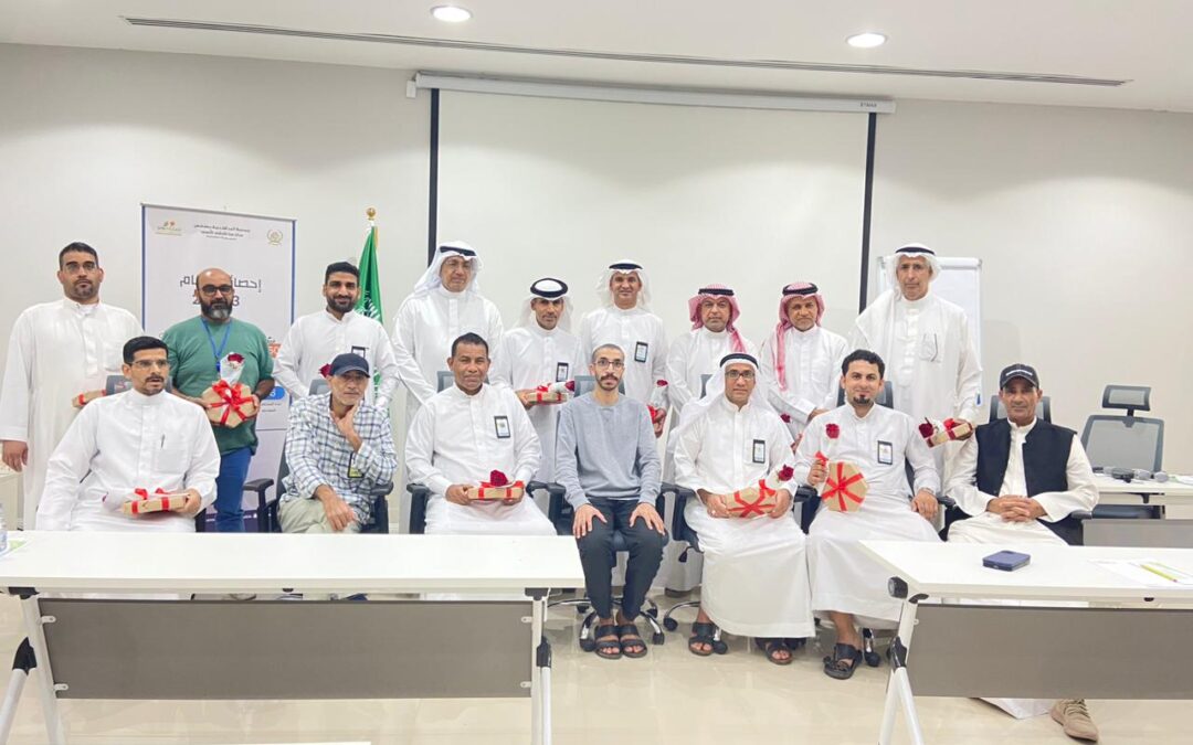 بر سنابس تشهد لقاء معايدة بين الإدارة والمنسوبين والمنسوبات