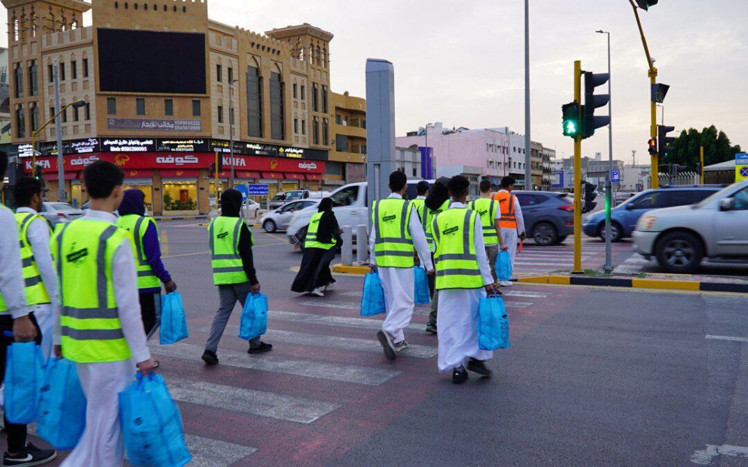 برعاية سمو أمير المنطقة الشرقية .. توزيع أكثر من ١٠٠ الف وجبة على رواد الطرق 