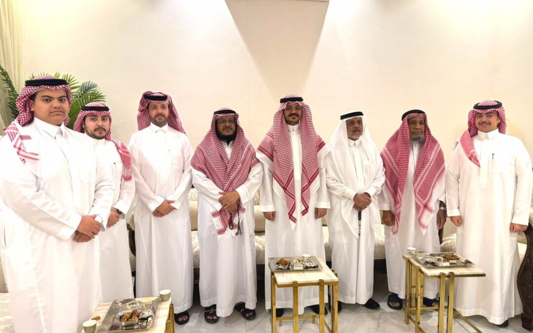 الأستاذ غرم الله بن عبدالرحمن الزهراني يتلقى التهاني بمناسبة عقد قران ابنه ” بأسم “