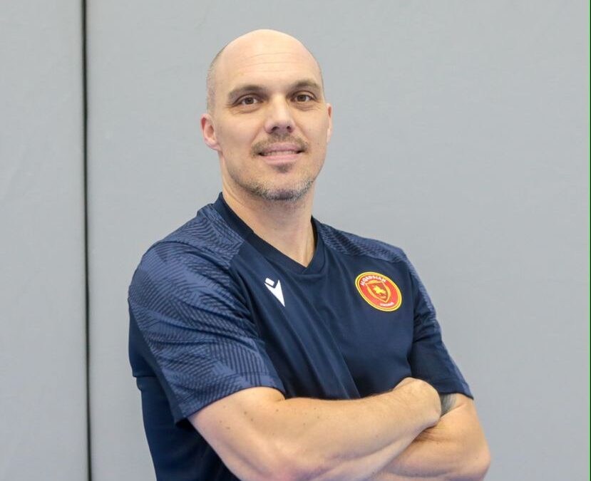 السلوفاكي ستانيسلاف مدرباً لقبضة للقادسية