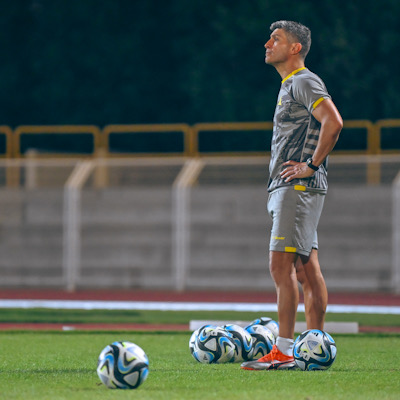 الخليج يبدأ تحضيراته لملاقاة الرياض