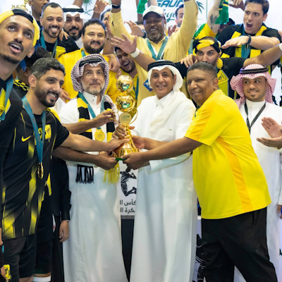 وسط حضور جماهيري كبير..الاتحاد ينتزع ذهب نخبة الطائرة