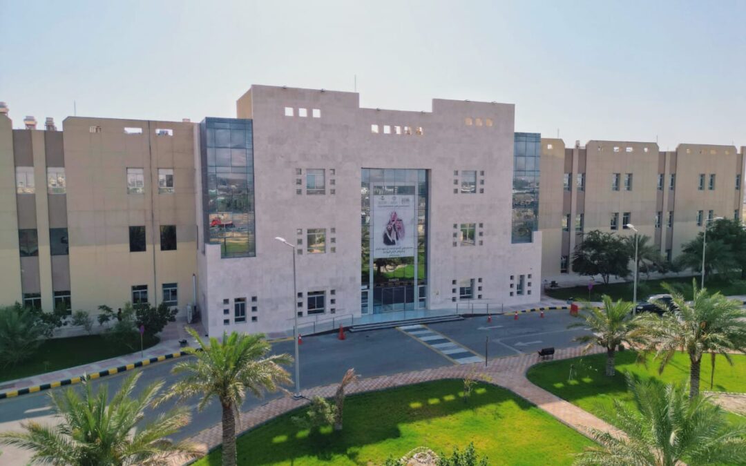 الأولى من نوعها على مستوى الشبكة.. شبكة القطيف الصحية تدشن عيادة الإصابات الرياضية ووحدة عمليات المناظير